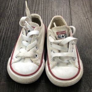 White baby converse